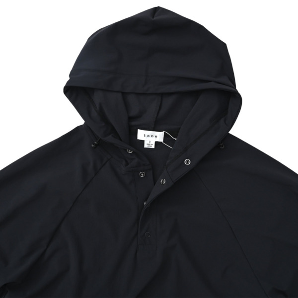 tone /// SUNSHADE MOVING PARKA 02