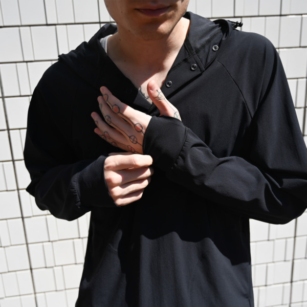 tone /// SUNSHADE MOVING PARKA 06