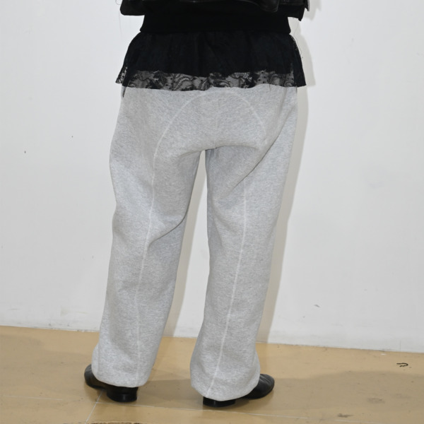 CEASE /// C-SEAM SWEATPANT ASH GREY 07