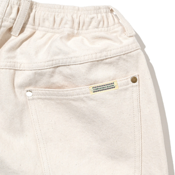 COMFORTABLE REASON /// Rodeo Slacks Off white 04