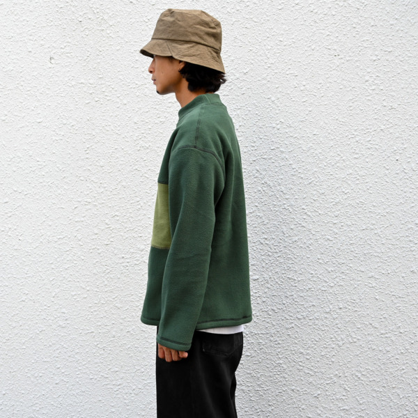 sexhippies /// Box Fleece Mock Neck Olive 06