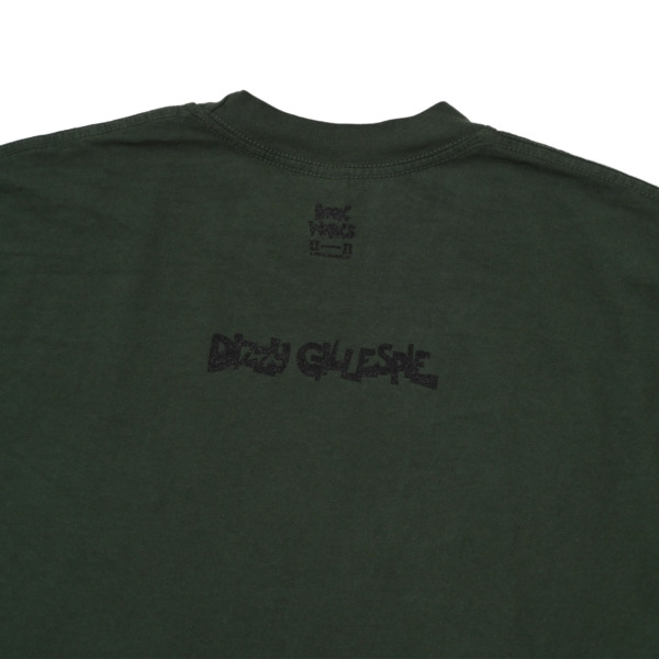 BOOK WORKS X (UN) PROJECTS /// Birks’ Works Tee Ivy Green 04